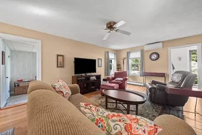 17 Perry Ave, Lynnfield, MA 01940 - Photo 12