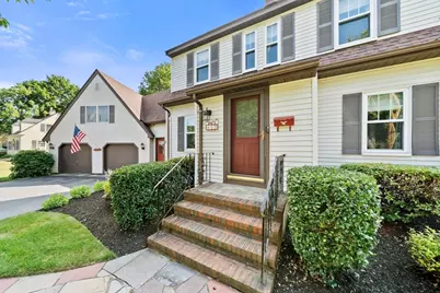 17 Perry Ave, Lynnfield, MA 01940 - Photo 4