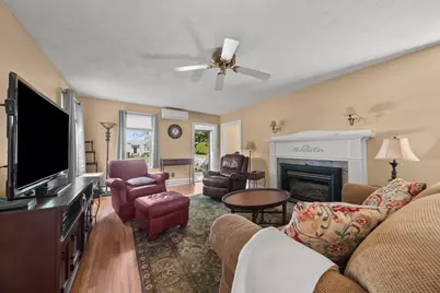 17 Perry Ave, Lynnfield, MA 01940 - Photo 14
