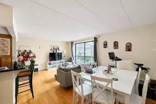 31 Harris, Brookline, MA 02446 - Photo 2
