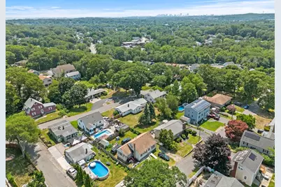 19 Magnolia St, Saugus, MA 01906 - Photo 32