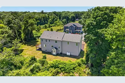 44 Slade St, Dartmouth, MA 02747 - Photo 2