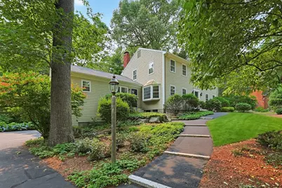 32 Thayer Farms Rd, Attleboro, MA 02703 - Photo 2
