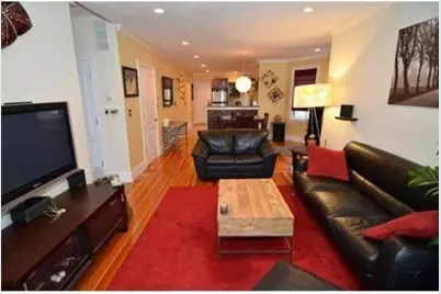 17 Pond St. #3, Boston, MA 02125 - Photo 6