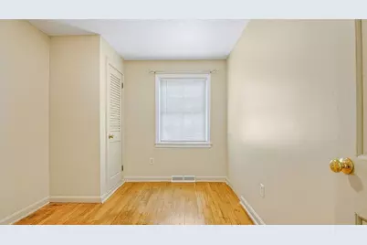 128 W Canton Cir, Springfield, MA 01104 - Photo 18