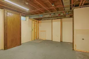 128 W Canton Cir, Springfield, MA 01104 - Photo 26