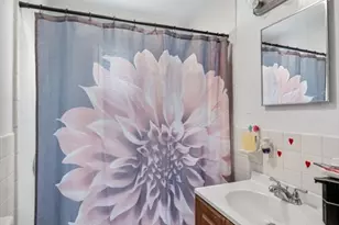 9 S Elm St, Lynn, MA 01905 - Photo 10