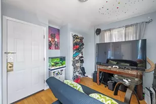 9 S Elm St, Lynn, MA 01905 - Photo 28