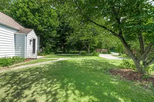 152 Southbridge Rd, Dudley, MA 01571 - Photo 30
