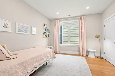 201 W 8th St #3, Boston, MA 02127 - Photo 16