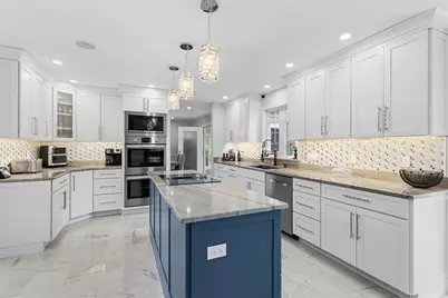 24 Sheridan Ln, Tewksbury, MA 01876 - Photo 8