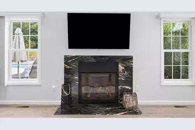 24 Sheridan Ln, Tewksbury, MA 01876 - Photo 14