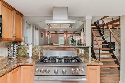 273 Center St, Hanover, MA 02339 - Photo 6