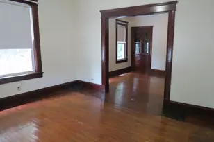 58 Maple St, Greenfield, MA 01301 - Photo 2