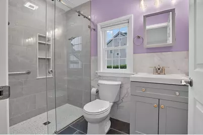 51 Metropolitan Ave, Boston, MA 02131 - Photo 16