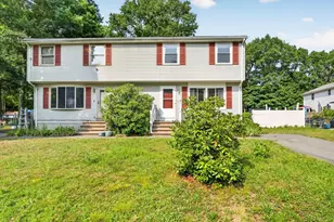 17 Pine Knoll Ln, Taunton, MA 02780 - Photo 2