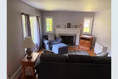 16 Mount View Ave, Auburn, MA 01501 - Photo 8