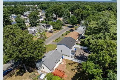 15 Herbert Av, Springfield, MA 01119 - Photo 2