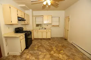 22-24 Floyd St, Lowell, MA 01852 - Photo 10