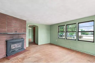 21 North Shore Ave, Danvers, MA 01923 - Photo 4