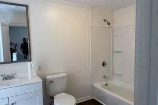 77 Agawam St, Lowell, MA 01852 - Photo 10