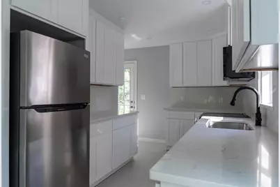 177 Hartford Ave E, Uxbridge, MA 01569 - Photo 6