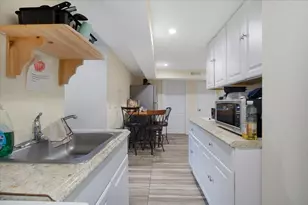 160 Lincoln Rd, Barnstable, MA 02601 - Photo 18
