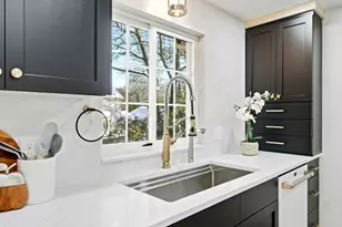 8 Phinney Rd, Lexington, MA 02421 - Photo 10