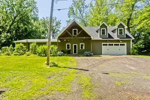 30 Cove Island Rd, South Hadley, MA 01075 - Photo 2