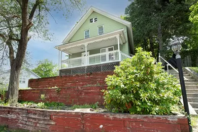 7 Clarence St, Worcester, MA 01610 - Photo 2