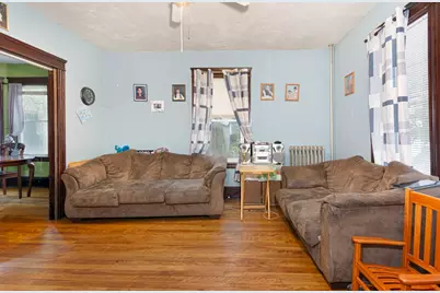 7 Clarence St, Worcester, MA 01610 - Photo 8