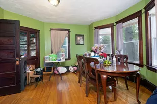 7 Clarence St, Worcester, MA 01610 - Photo 10