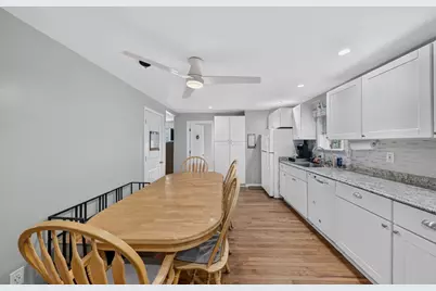 60 Harriett Ave, Burlington, MA 01803 - Photo 12