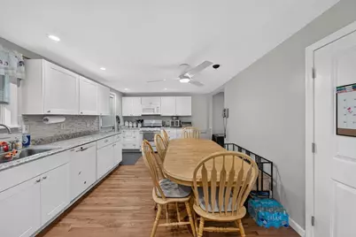 60 Harriett Ave, Burlington, MA 01803 - Photo 10