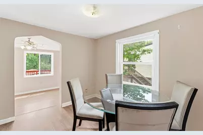 127 Sunnyside Ave, Arlington, MA 02474 - Photo 8