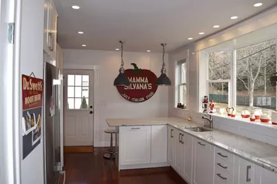 112 Laurel St., Watertown, MA 02472 - Photo 4