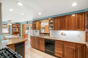 104 Spring View Dr, Lynn, MA 01904 - Photo 6