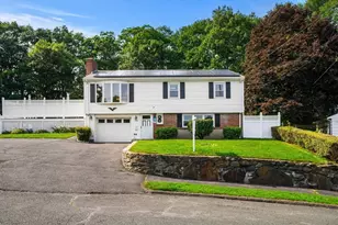 104 Spring View Dr, Lynn, MA 01904 - Photo 1