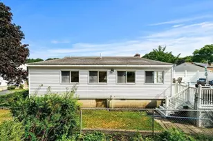 104 Spring View Dr, Lynn, MA 01904 - Photo 36