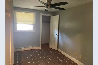 10 Brenan St, Holyoke, MA 01040 - Photo 12