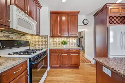16 Linwood St, Holbrook, MA 02343 - Photo 2
