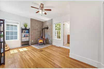 16 Linwood St, Holbrook, MA 02343 - Photo 10