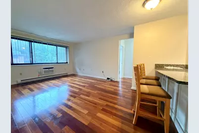 1323 Worcester Road #H8, Framingham, MA 01701 - Photo 4