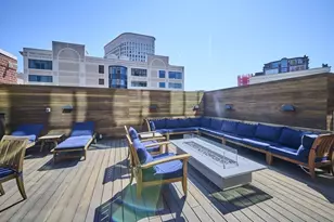 400 Stuart St, Boston, MA 02116 - Photo 34