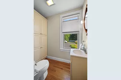 18 Nahant St, Wakefield, MA 01880 - Photo 16