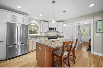 18 Nahant St, Wakefield, MA 01880 - Photo 14