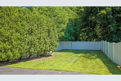 18 Nahant St, Wakefield, MA 01880 - Photo 30