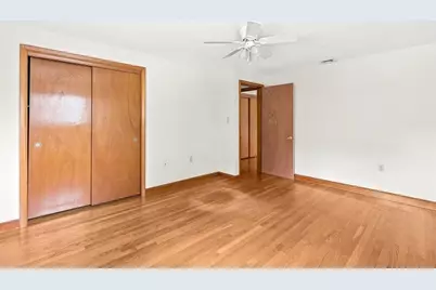 257 Cross St, Winchester, MA 01890 - Photo 18