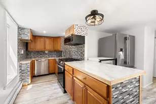 240 Montaup St, Fall River, MA 02724 - Photo 10