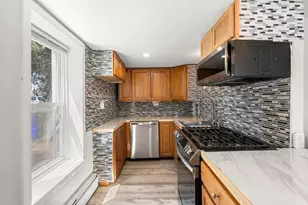 240 Montaup St, Fall River, MA 02724 - Photo 12